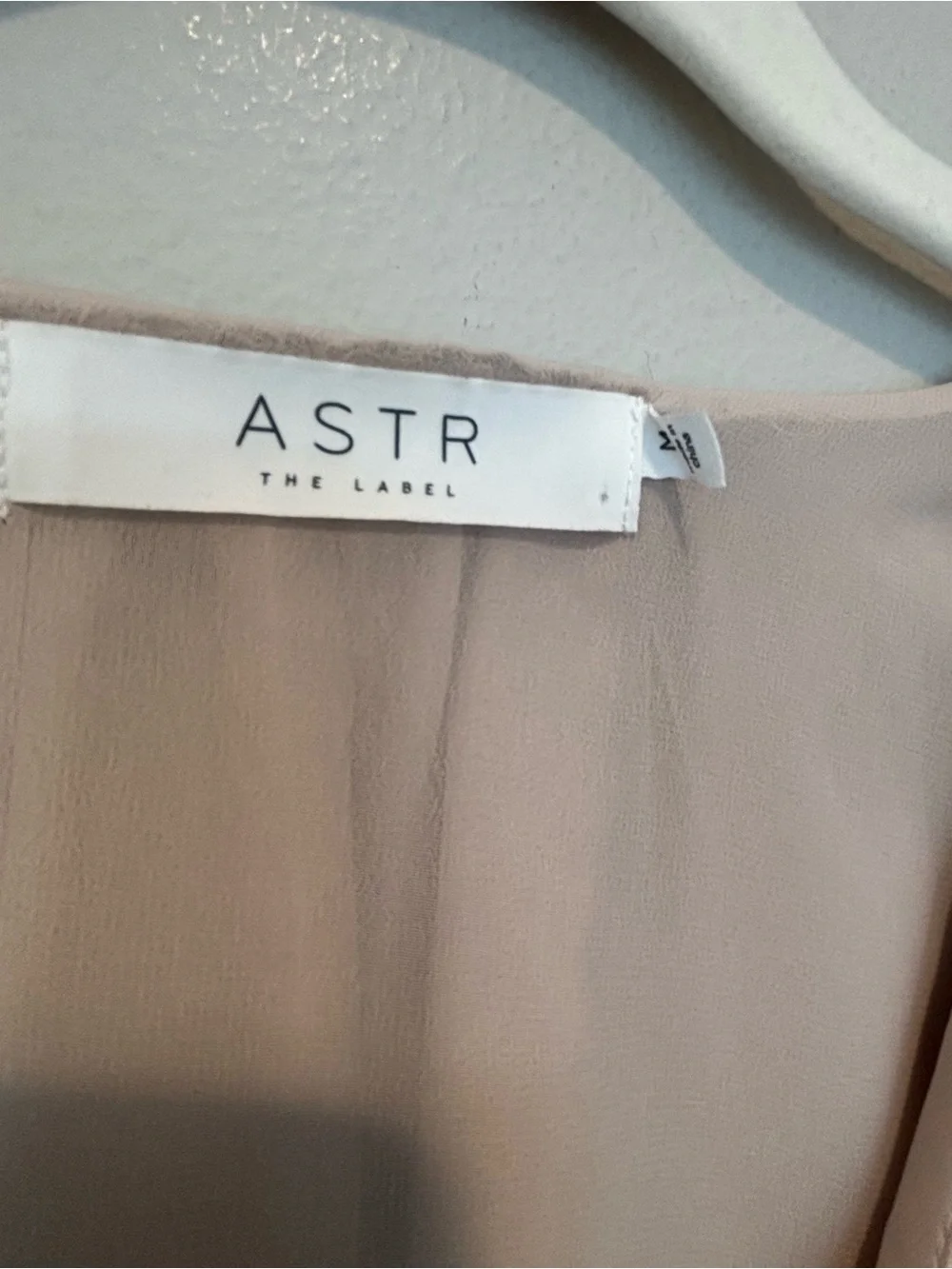 Astr Blush Puff-Sleeve V-Neck Blouson Top